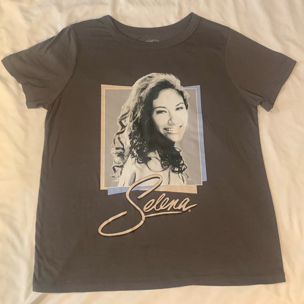 Official Selena Tee Gray Girls M